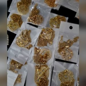 Mom Mama necklace special for mother's day